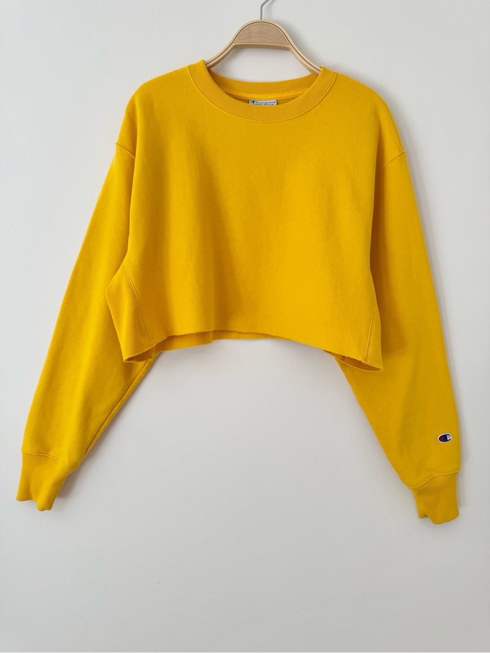 Like New Champion Reverse Weave Cropped Sweatshirt - Team Gold Yellow, Size L